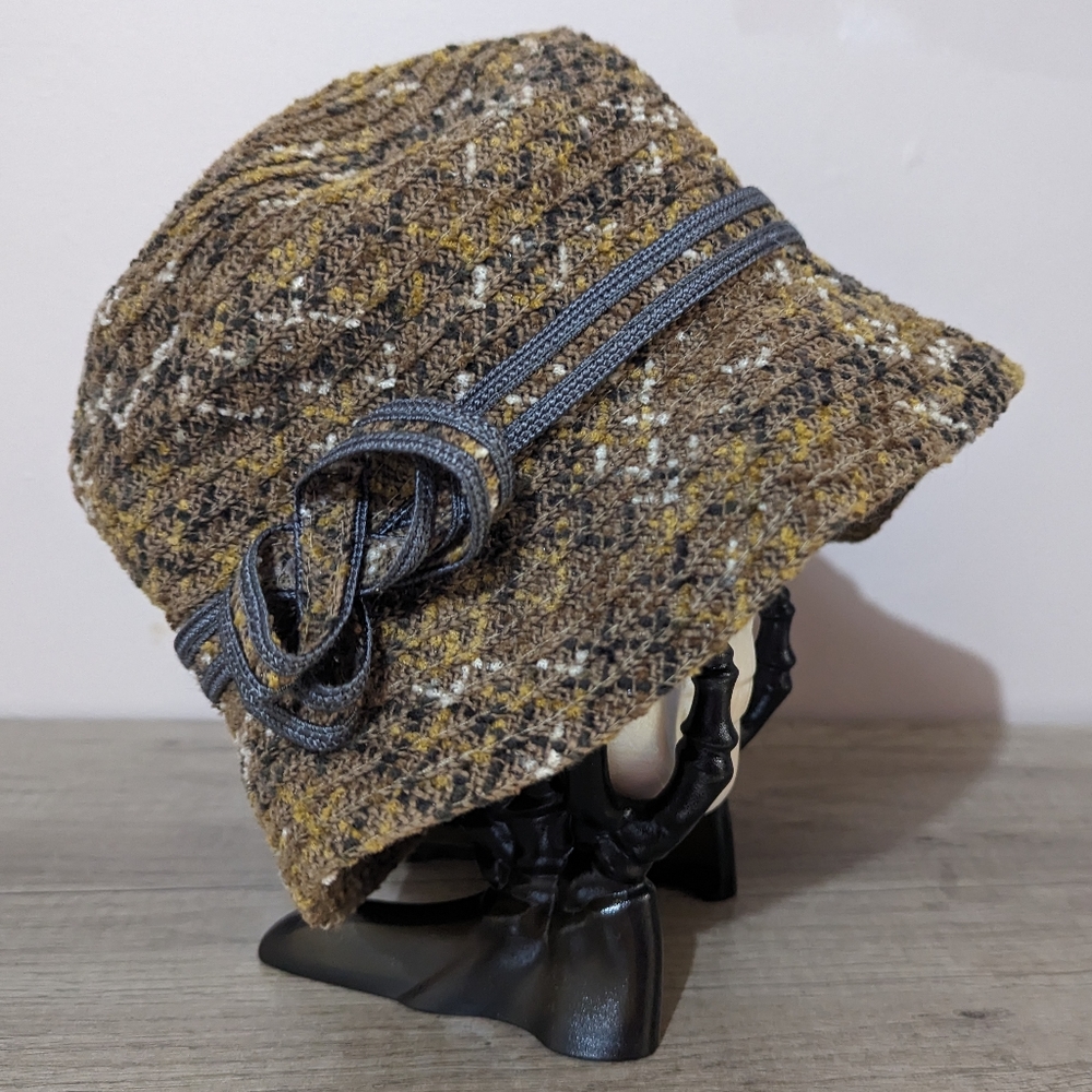 Anthropologie Madison 88 Cloche Bucket Hat New York Vintage Brown Faux Tweed EUC